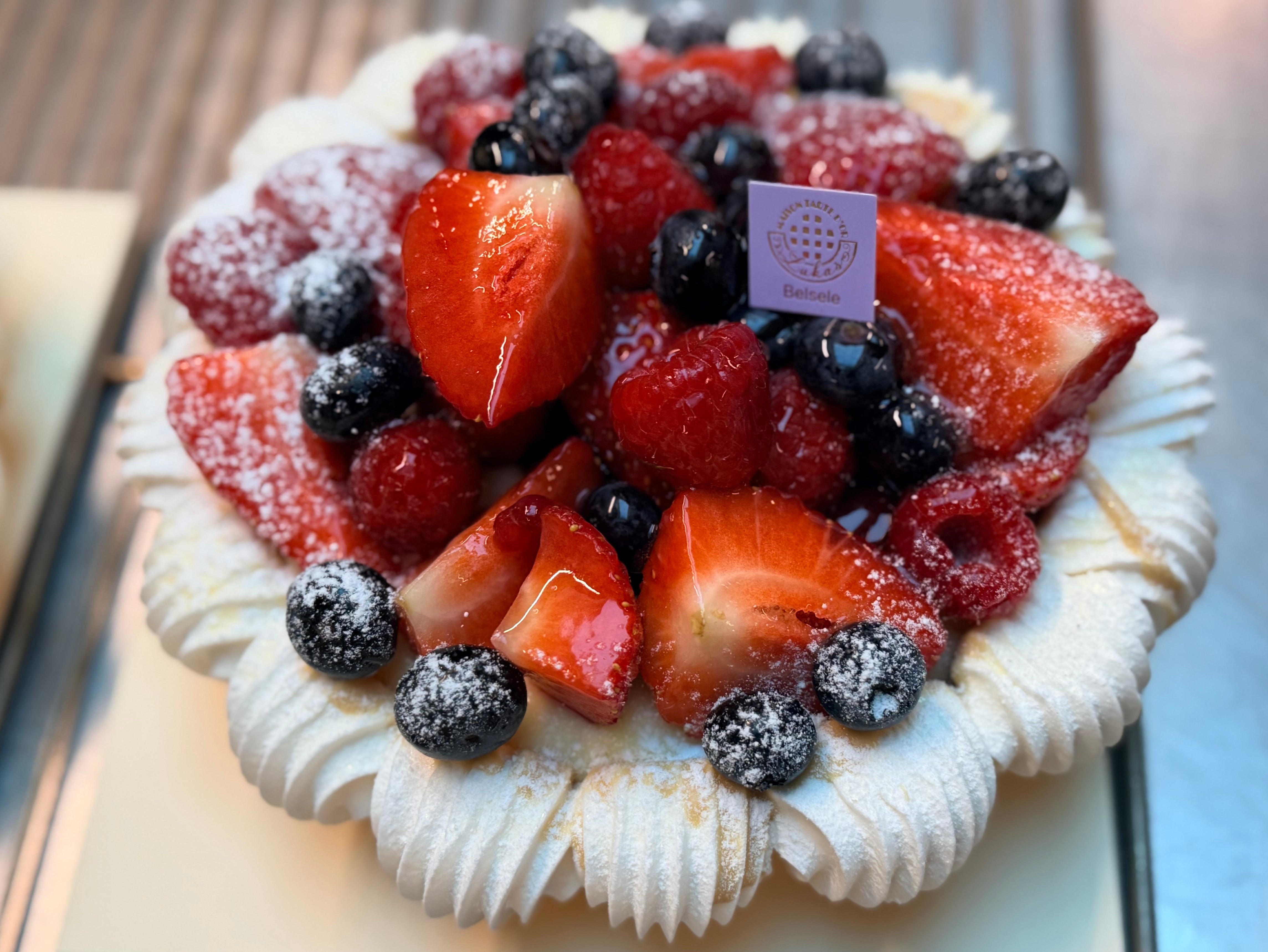 T PAVLOVA 5 pers